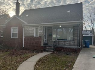 8055 Hazelton St, Dearborn Heights, MI 48127