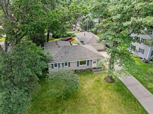 366 104th Ln NE, Blaine, MN 55434