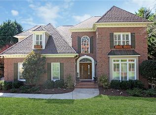 10617 Oak Pond Cres, Charlotte, NC 28277