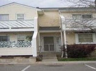 987 S Pitkin Ct, Aurora, CO 80017