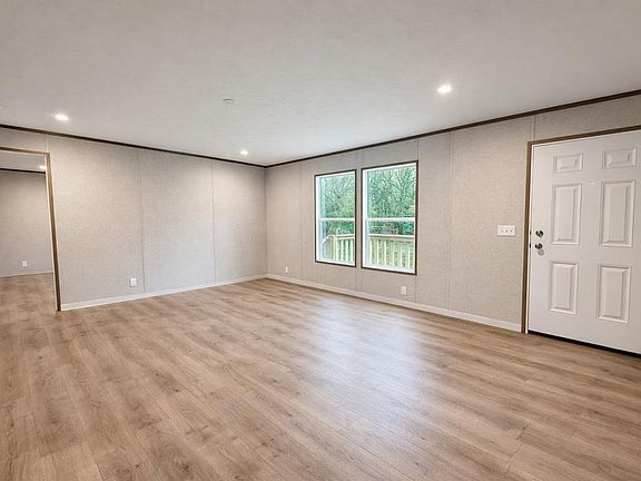 4th image of 665 Camp Belle Air Rd