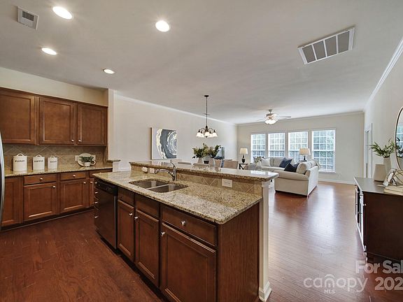 4th image of 9012 Smokey Hill Ln