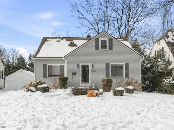 300 Melbourne Ave, Akron, OH 44313