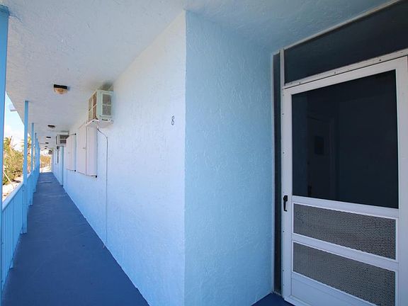 3rd image of 119 Cortez Dr APT 8G