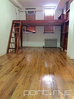 Rented by Point NYC | media 12