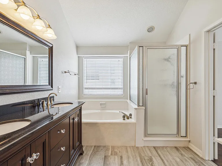 4305 Durango Ln — Photo 20