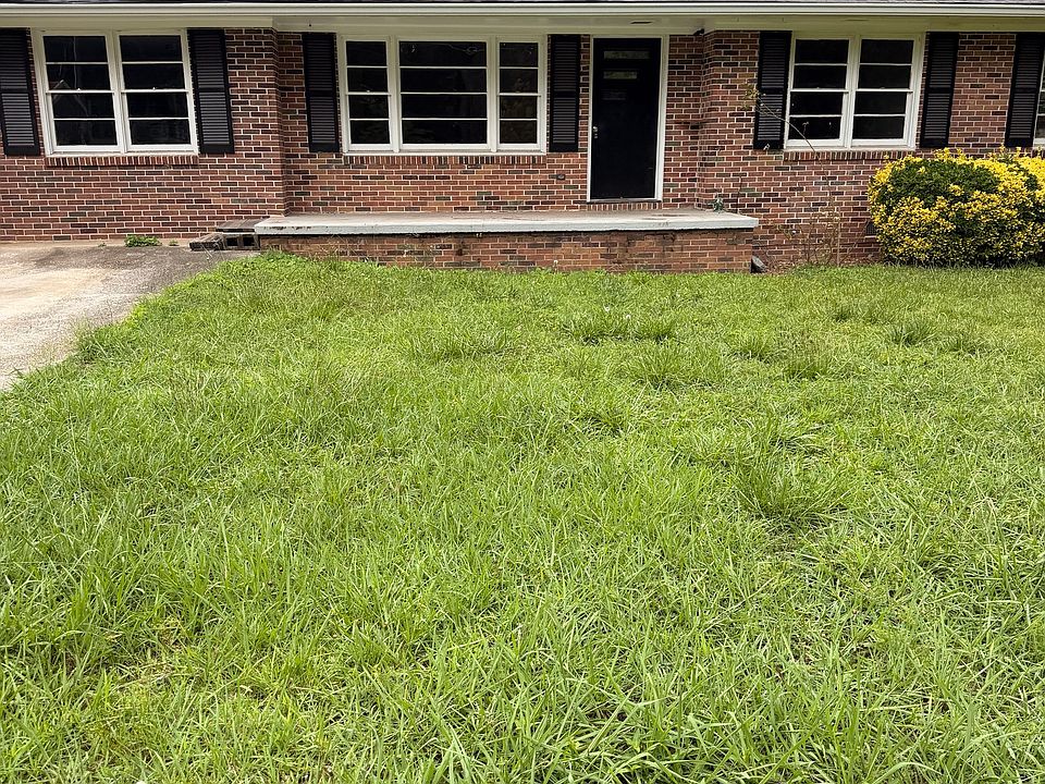 1st image of 9182 Flat Shoals Rd SW