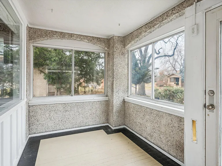 2278 S Emerson St — Photo 2