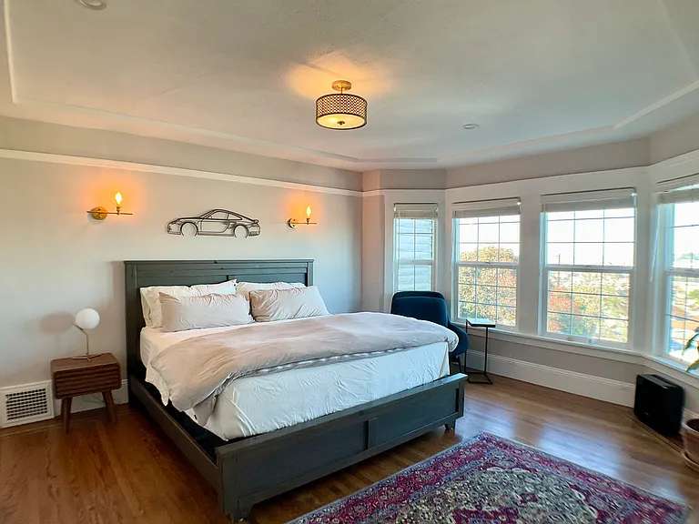 808 Templeton Ave — Photo 11
