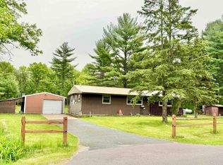 910 10th Ave, Hancock, WI 54943