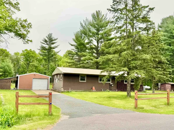 910 10th Ave, Hancock, WI 54943