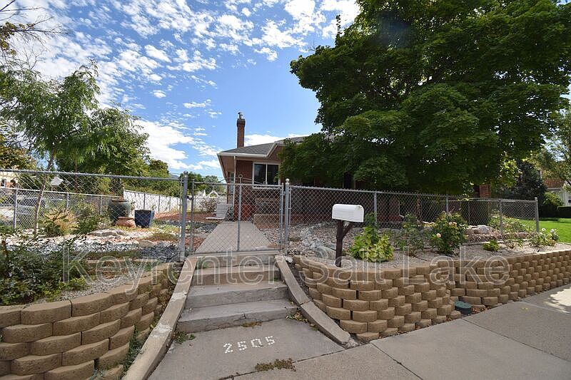 1st image of 2505 S Highland Dr