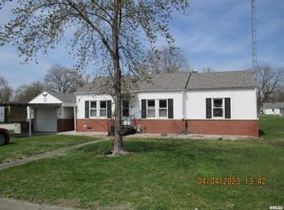 104 E Poplar St, Odin, IL 62870