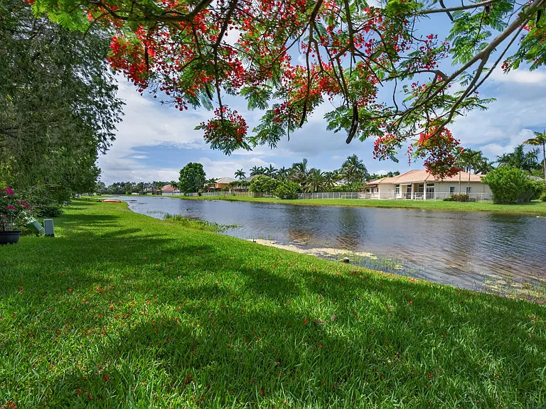 1374 Canary Island Dr — Photo 47