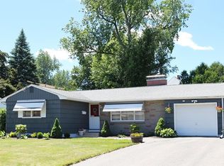 30 Rzasa Dr, Chicopee, MA 01013