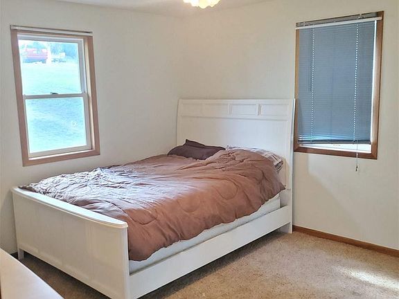 5th image of 6668 Bayview Ln