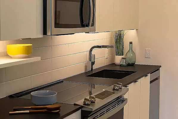 Rented by DelShah Capital LLC | media 10