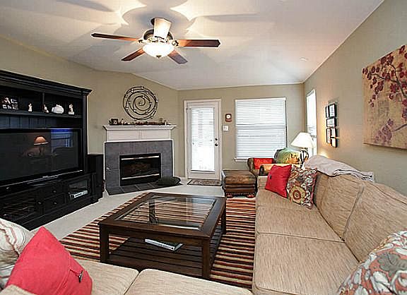 2nd image of 3018 Eastwood Dr