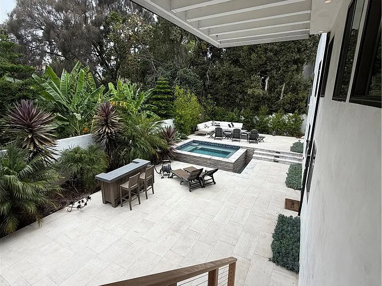 363 Newport Glen Ct — Photo 6