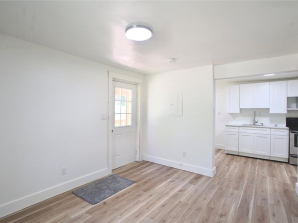 120 Main St #1