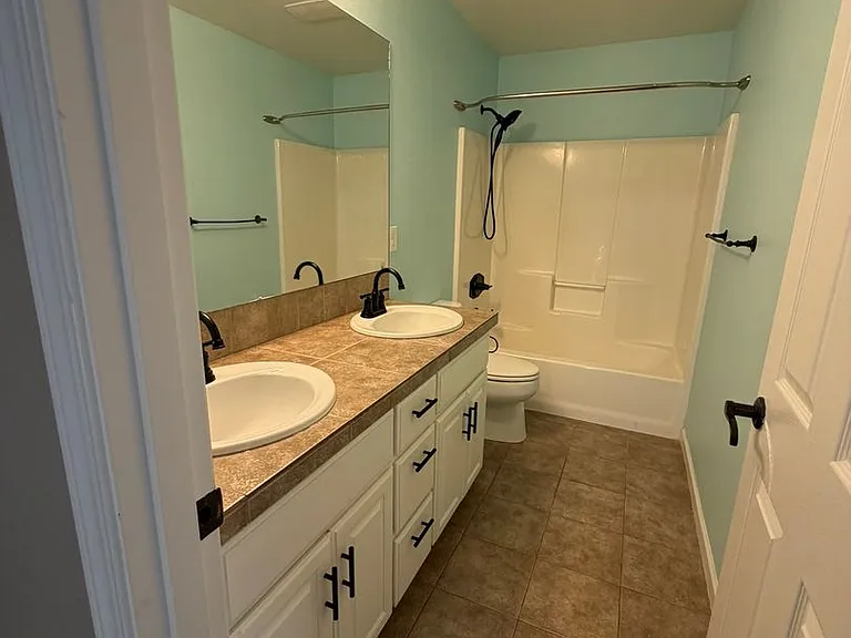 5207 Villa Dr — Photo 17