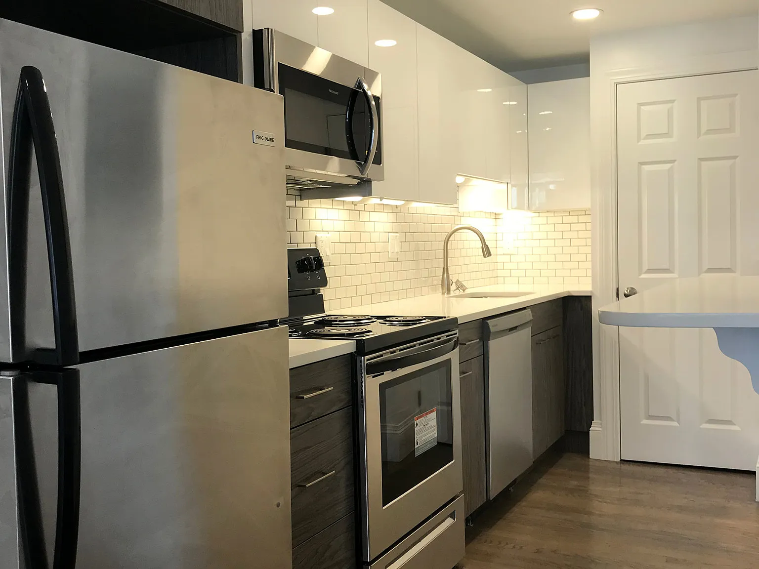 1 bed, 527 sqft, $3,100 — Photo 3