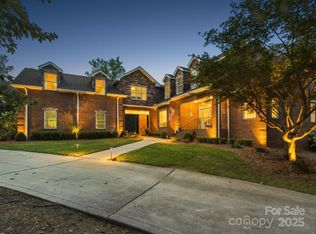 4050 Muirfield Dr, Cherryville, NC 28021