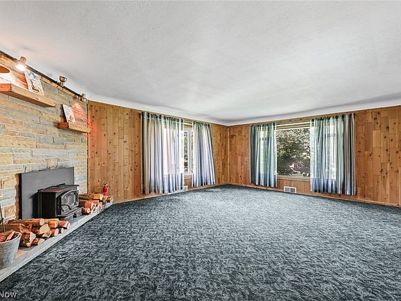 3rd image of 4695 W Ridgewood Dr