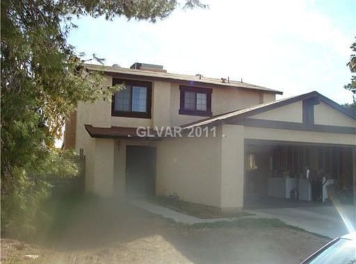 1st image of 5467 Burkshire Dr