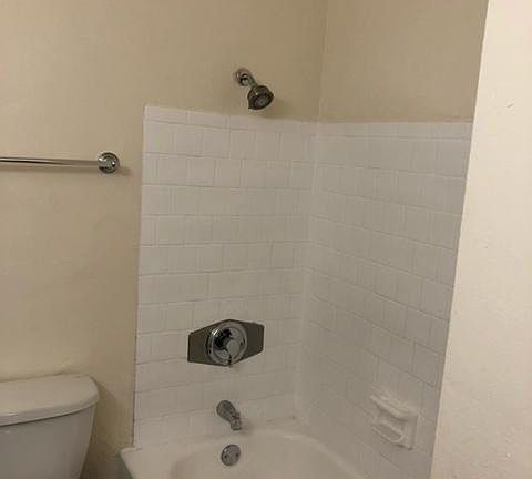 4th image of 4601 63rd St APT 5