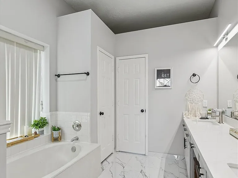 11306 Avon Pl — Photo 16