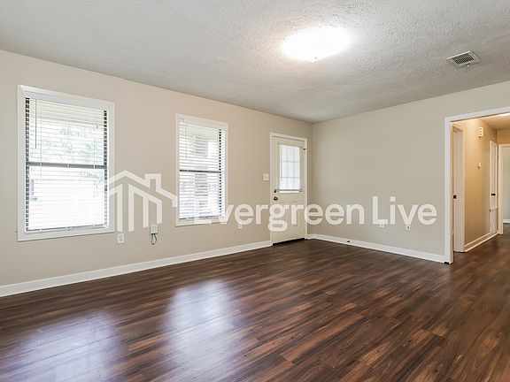 4th image of 820 Academy Park Dr