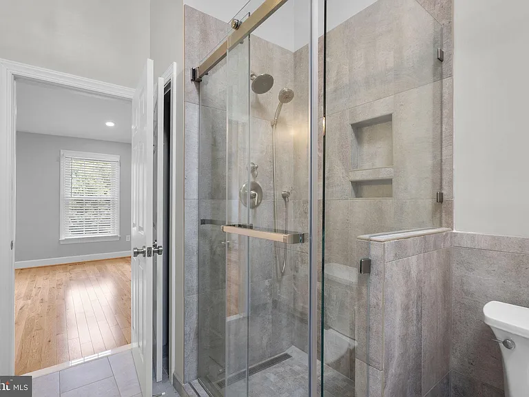 10 Loganwood Ct — Photo 22