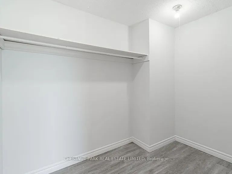 1060 Caven St #202 — Photo 17