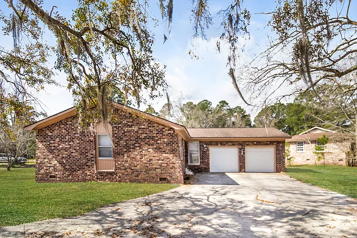 3 bed, 2.0 bath, 1271 sqft, $1,975 — Photo 1