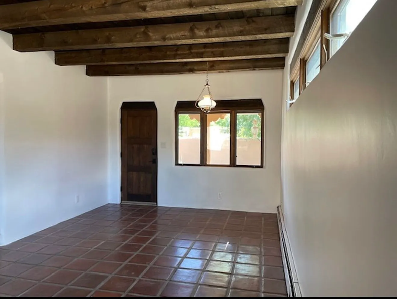 3 bed, 1500 sqft, $2,800 — Photo 2