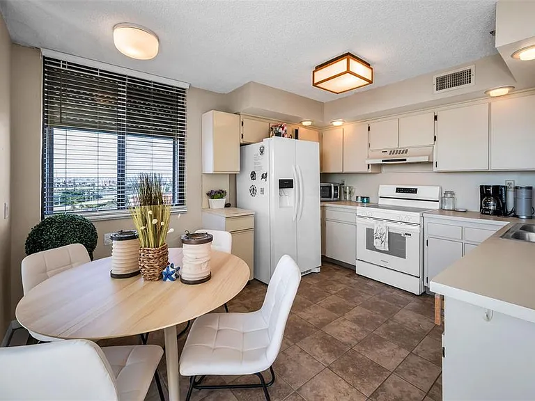 6322 Palma Del Mar Blvd S #1104 — Photo 4