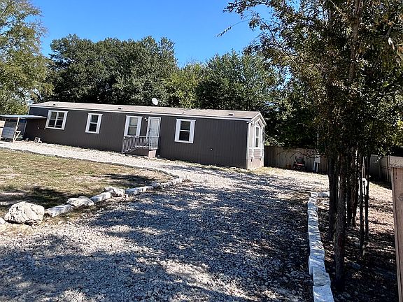 2nd image of 2212 County Road 3305
