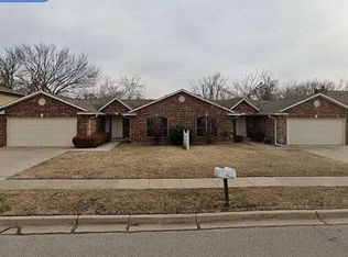 213 Willow Branch Rd #213, Norman, OK 73072
