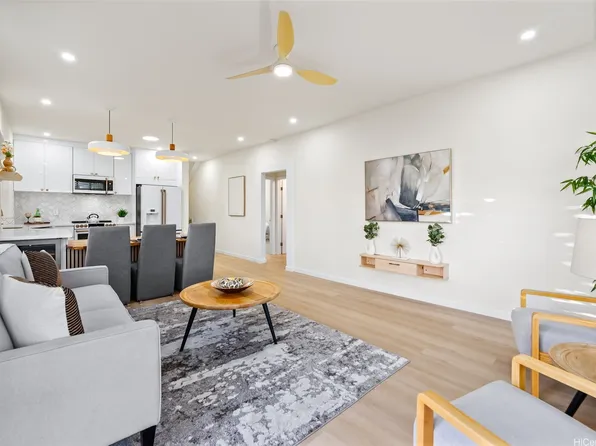 3758 Harding Ave, Honolulu, HI 96816