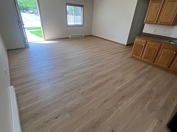 2nd image of 1024 S Lincoln St #1