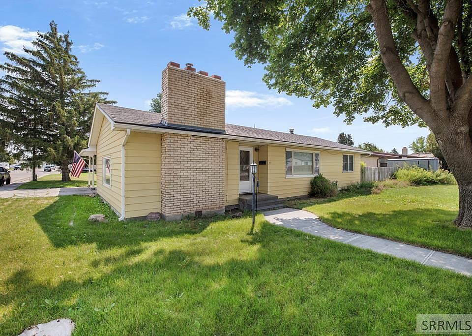 1st image of 425 Horrocks Dr