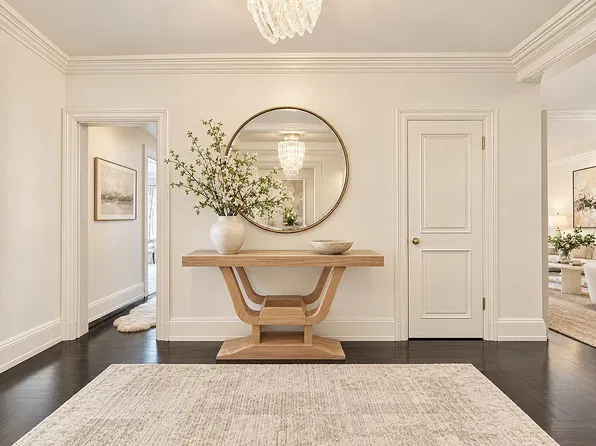 930 5th Ave APT 8F, New York, NY 10021