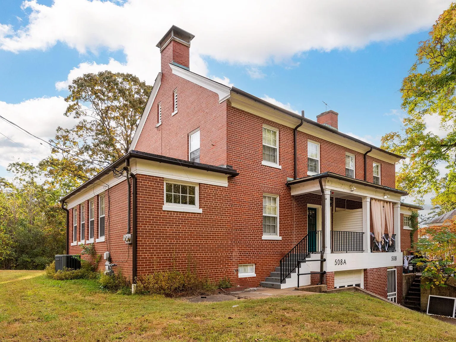 5 bed, 2000 sqft, $1,800 — Photo 3