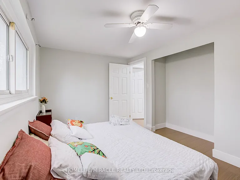 122 Ormond Dr — Photo 20