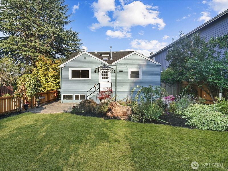 4th image of 11237 84th Avenue S