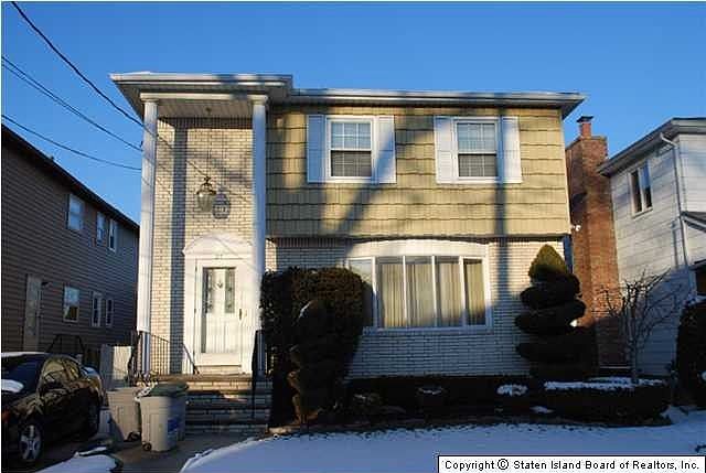 1st image of 27 Beach Ave