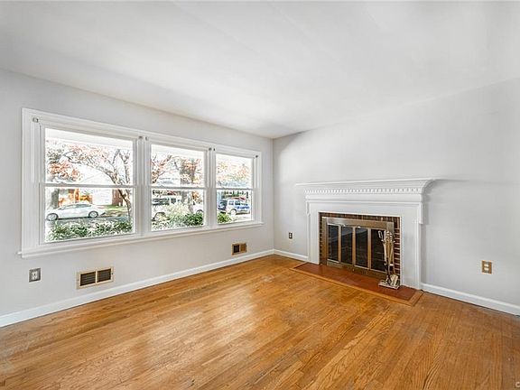 4th image of 1905 Wilmington Ave