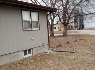 1123 6th St, Saint Paul, NE 68873
