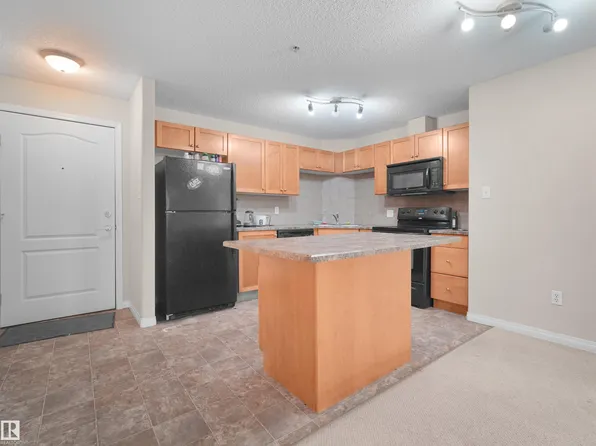 320 Clareview Station Dr NW #2108, Edmonton, AB T5Y 0E5